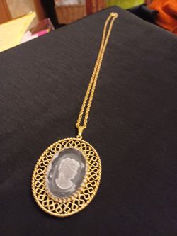 Circa 1950's Whiting & Davis Cameo Glass Necklace