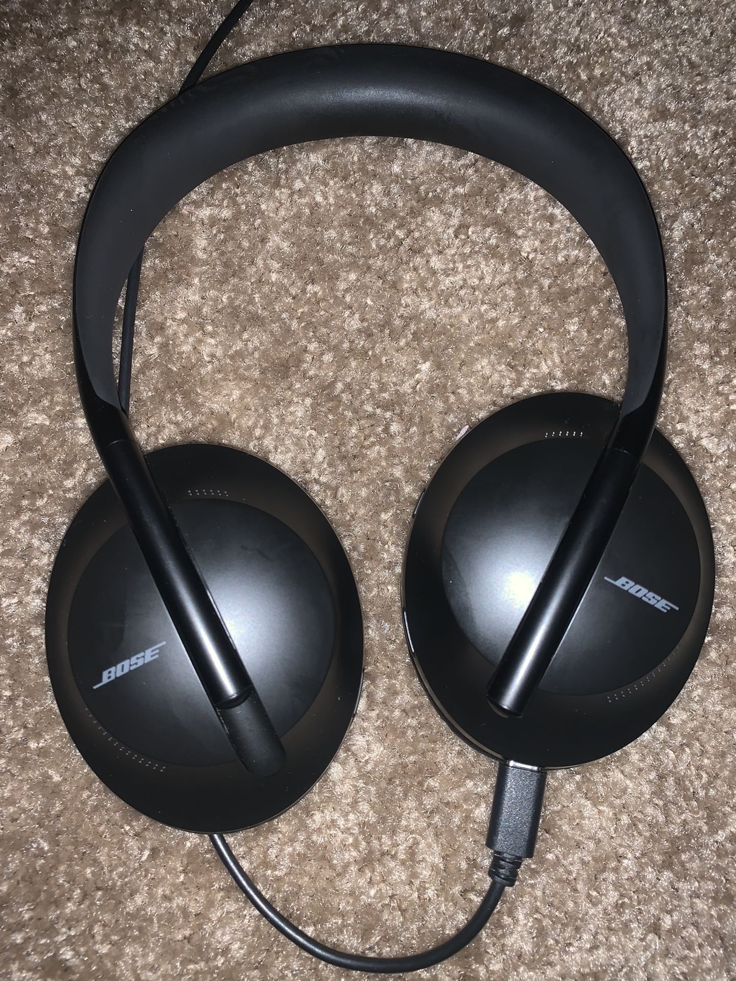 Bose 700 noise cancelling headphones
