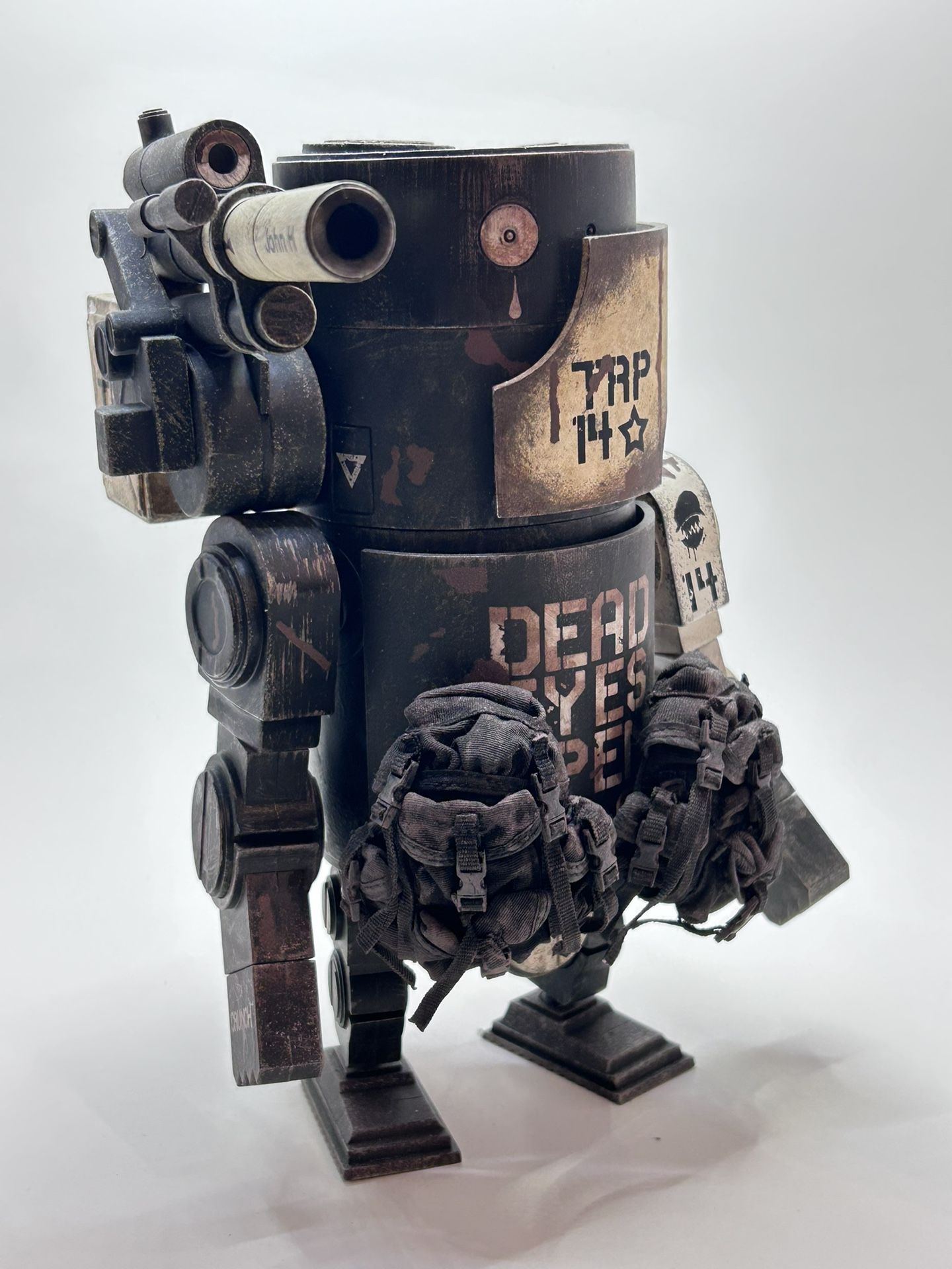 Ultra Rare World War Robot By 3A