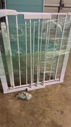 Lemon baby gate