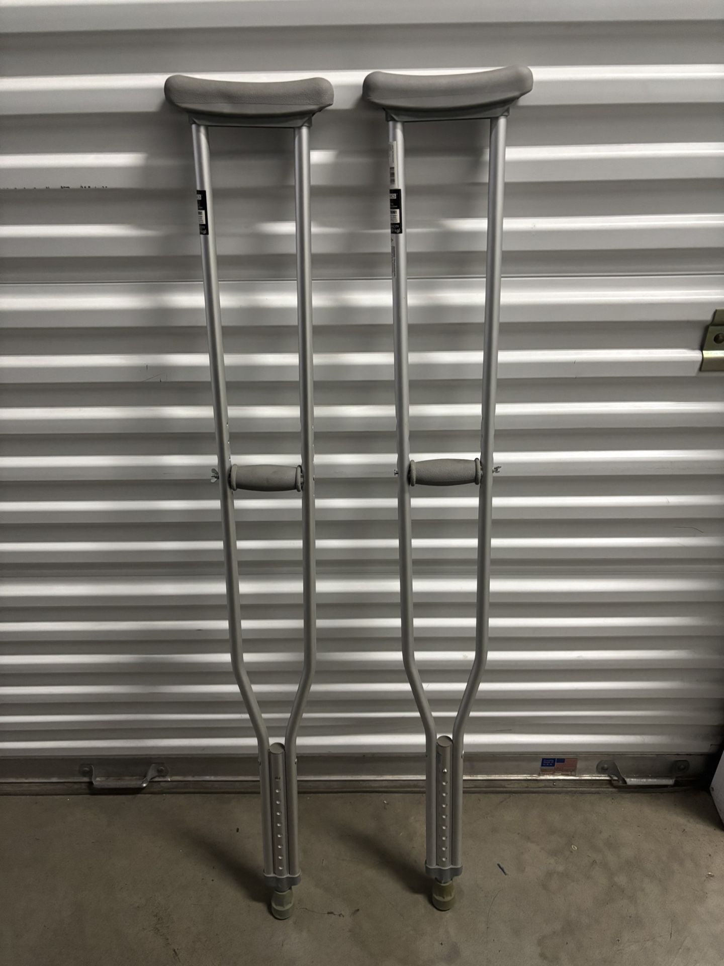 Adult Crutches
