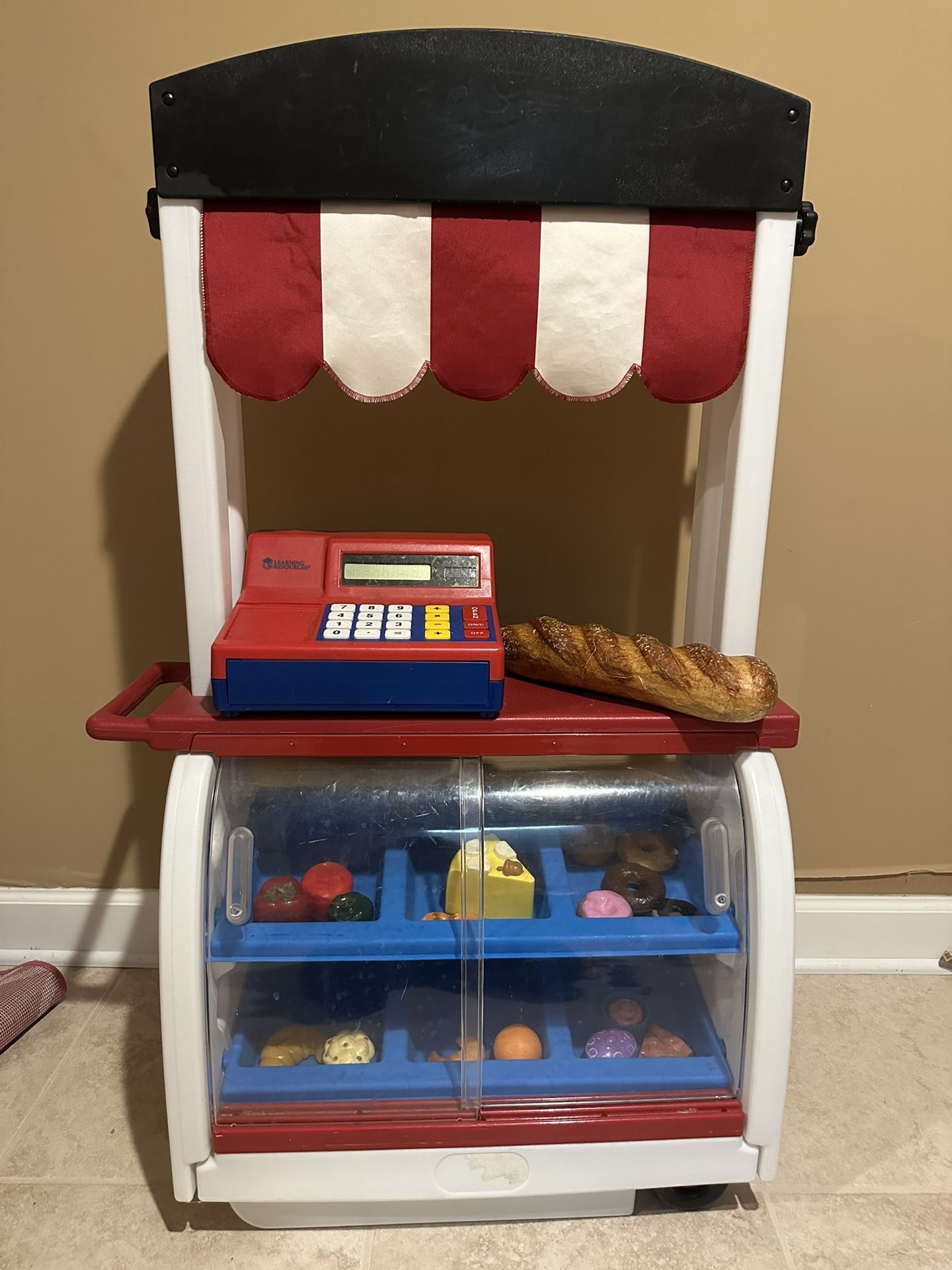 Little Tikes Neighborhood Market