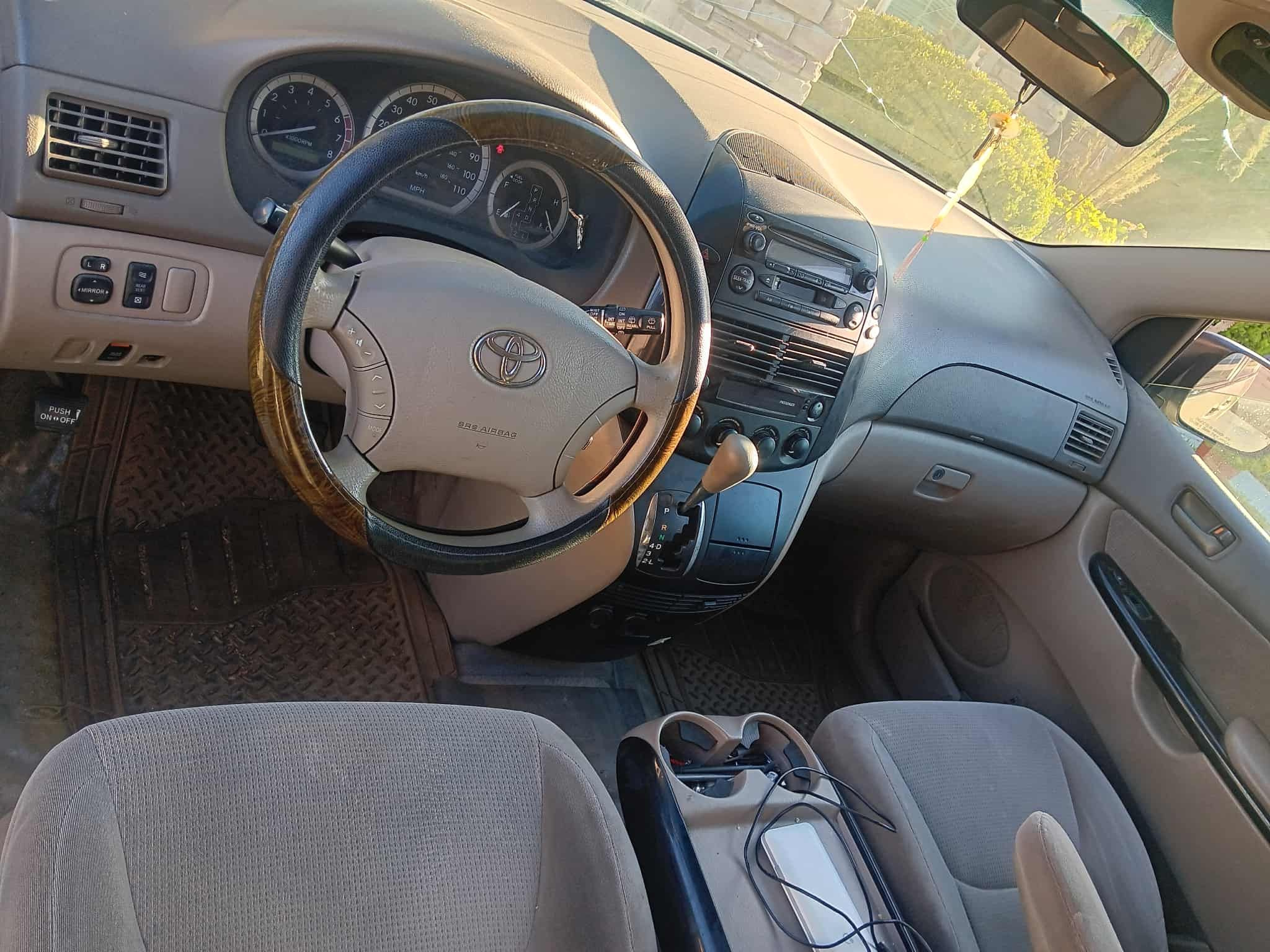 2004 Toyota Sienna