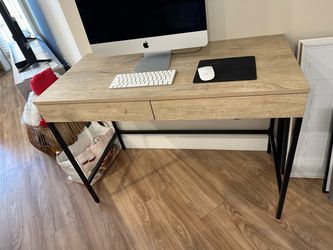 Target Desk with plugs