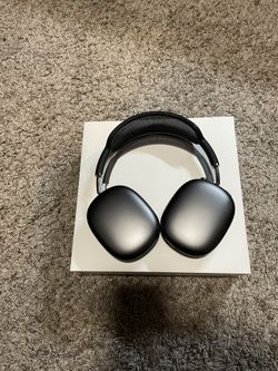 Apple AirPods Max Wireless Over-Ear Headphones, Active Noise Cancelling, Transparency Mode, Personal