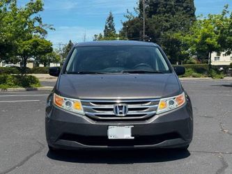2013 Honda Odyssey EX Minivan
8 Passenger Family Vehicle!!