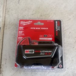 Milwaukee M18. Battery 
