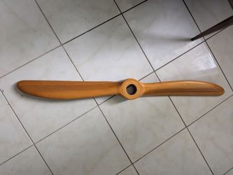 Wood propeller decor