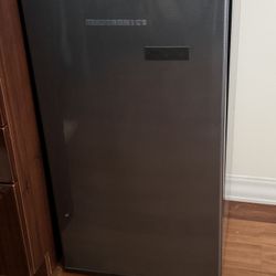 mini Refrigerator 