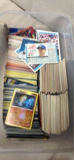 Large Mixed Lot of Trading Cards