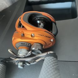 Lew’s Mach Crush Baitcaster 