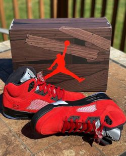 Jordan 5 Raging Bull