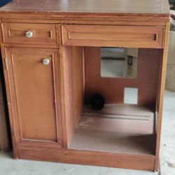 Free Wooden Desk with Hutch