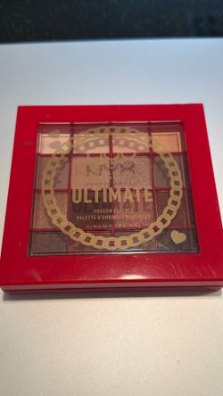 NYX warm neutrals eyeshadow palette makeup