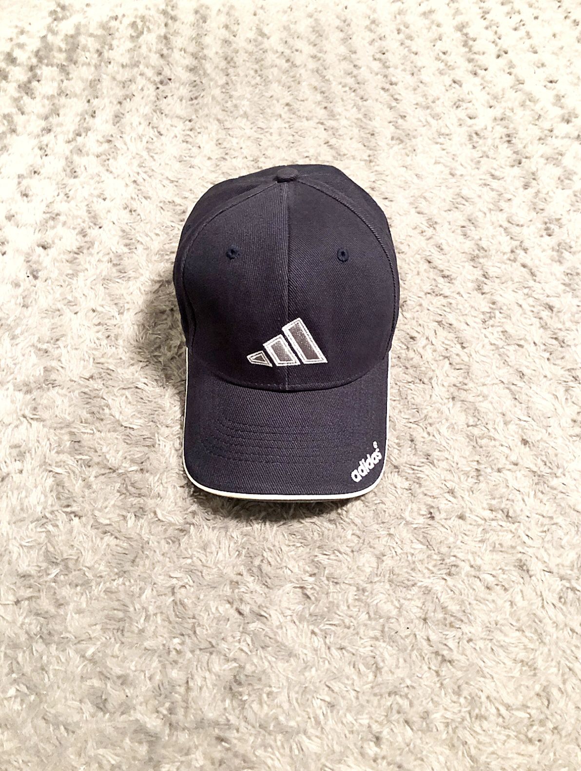 Men's Adidas classic cap paid $30 great condition! Navy blue, white Adidas text & logo embroidery