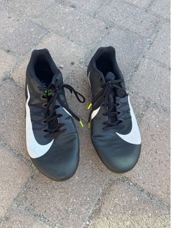 Track shoes