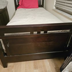 Twin Platform Bed. Mattress Included. Dark Wood