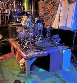 FREE DRUM RISER!