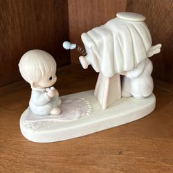 Precious Moments Baby’s First Picture 