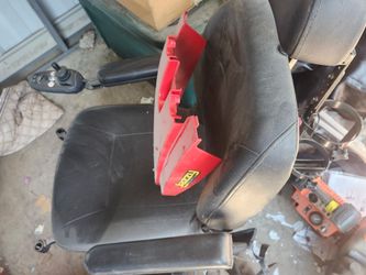 Electric wheelchair