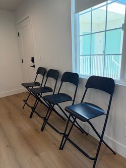 Set of 4 Black Folding Bar Stools