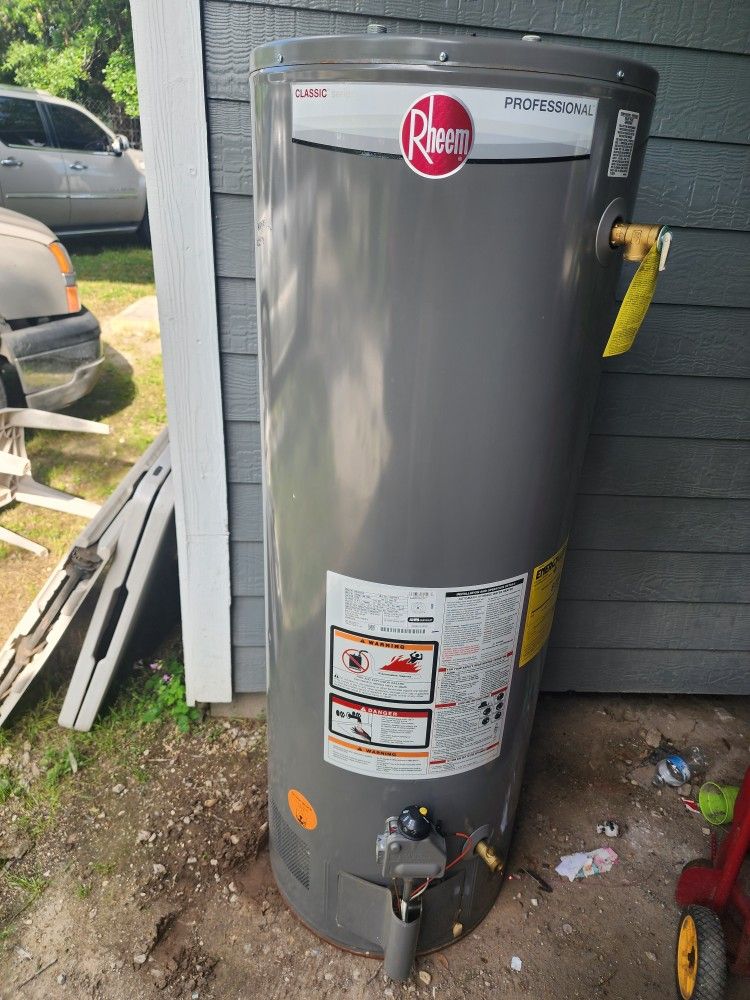 50  Gallons Gas Water Heater 