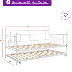 White Daybed with Trundle