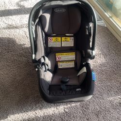 Infant Carseat With Base 
