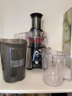 Oster Easy Juice Extractor (900 Watts)
