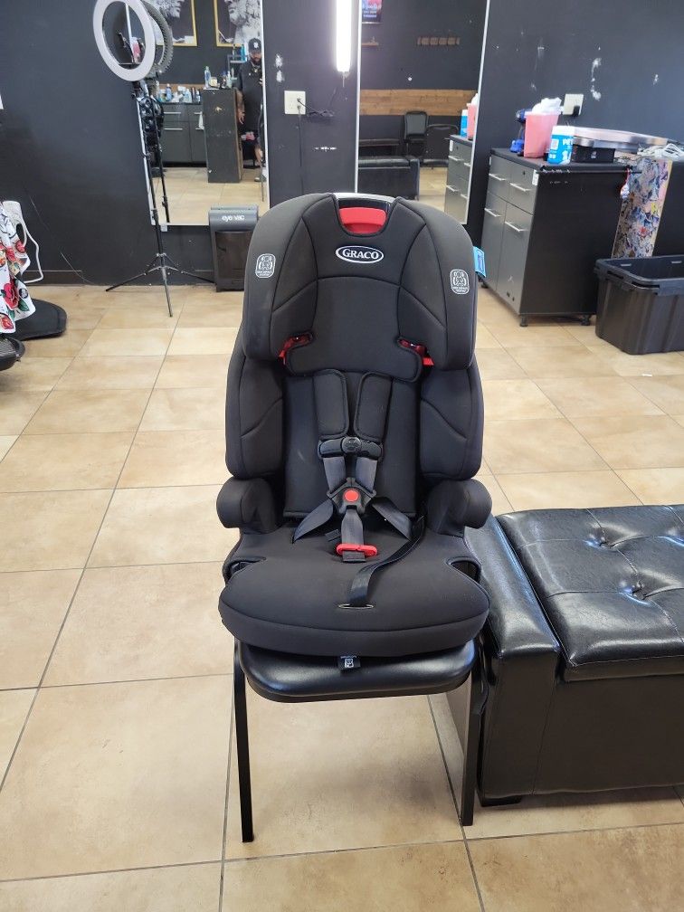 Graco car seat $75
