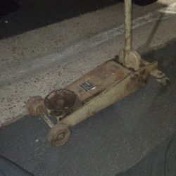 1 1/2 Ton Jack