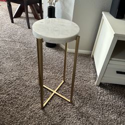 Custom Made End Table (heavy)
