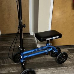 Recuperating from surgery/injury/bad knee?  Like New KNEE ROVER. Excellent condition & adjustable.  Very soft comfortable  pad with easy adjustable he