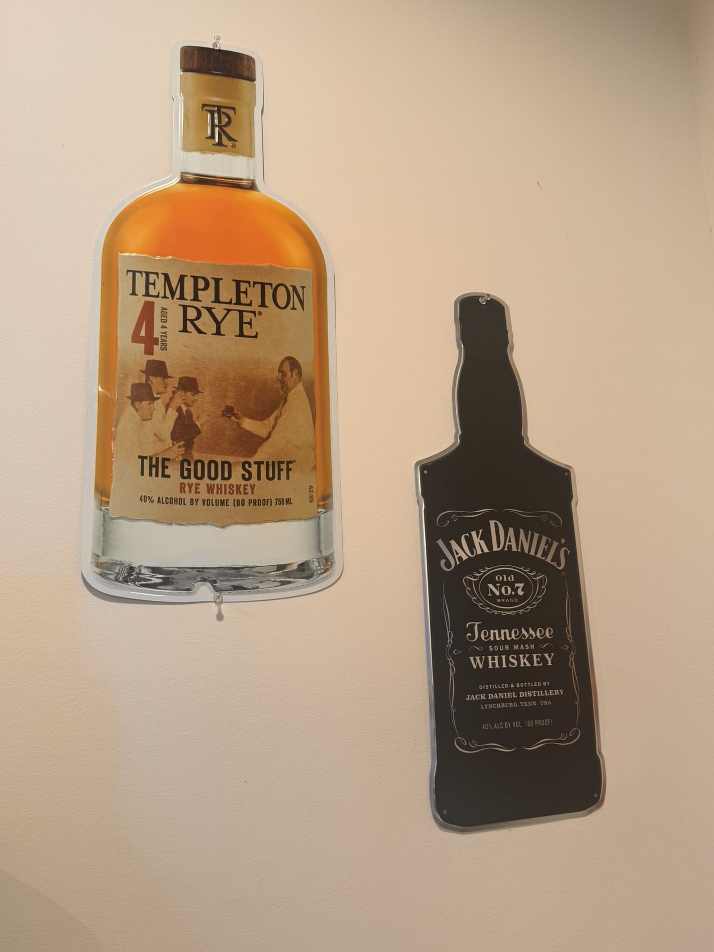 Whiskey Wall decorations