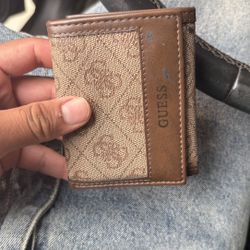 Guess Solo Usado Unas Beses 