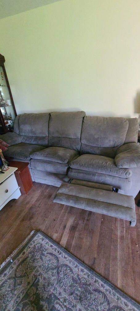 Free Recliner Couch 