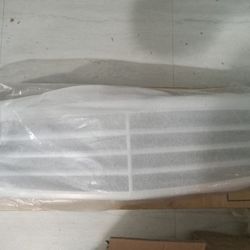 Parts 07 Mercedes  C 280 New Grill$100