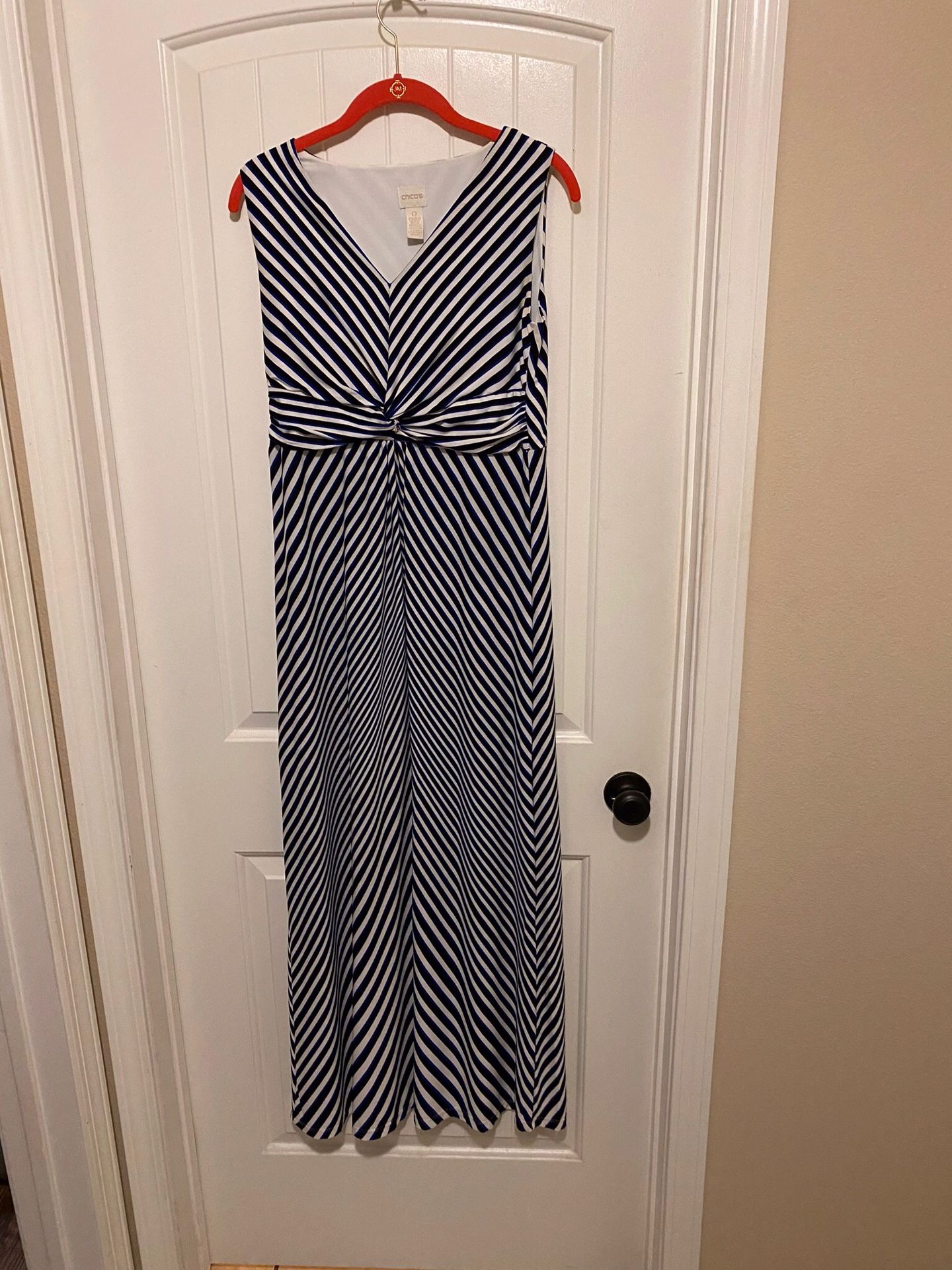 Chico’s Maxi dress. The size is more like a 4 or 6.