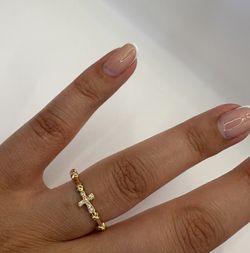 18K Gold Cross Ring Size 7.5