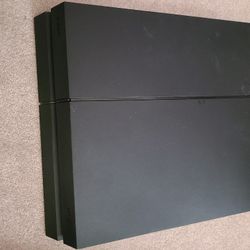 PS4 In Great Condition. Works Perfectly 