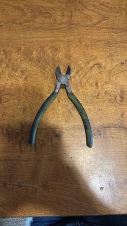 Diagonal Cutting Pliers / Wire Cutters / Snips
