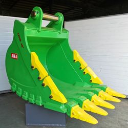 Excavator Hitachi ZX 300 Heavy Duty Rock Bucket 48 Inches Width