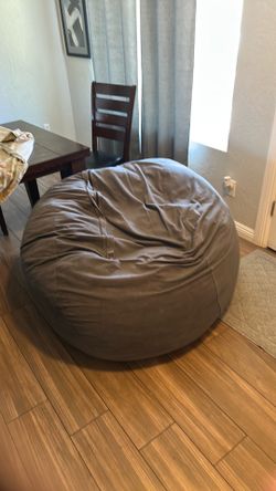 Free Large bean bag located in fountain hills