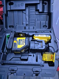 DEWALT 20V CROOS LINE LASER GRIN