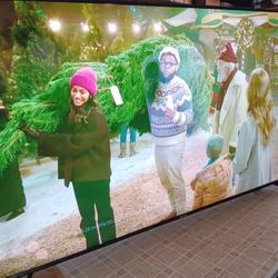 Westinghouse Roku 65" Smart TV