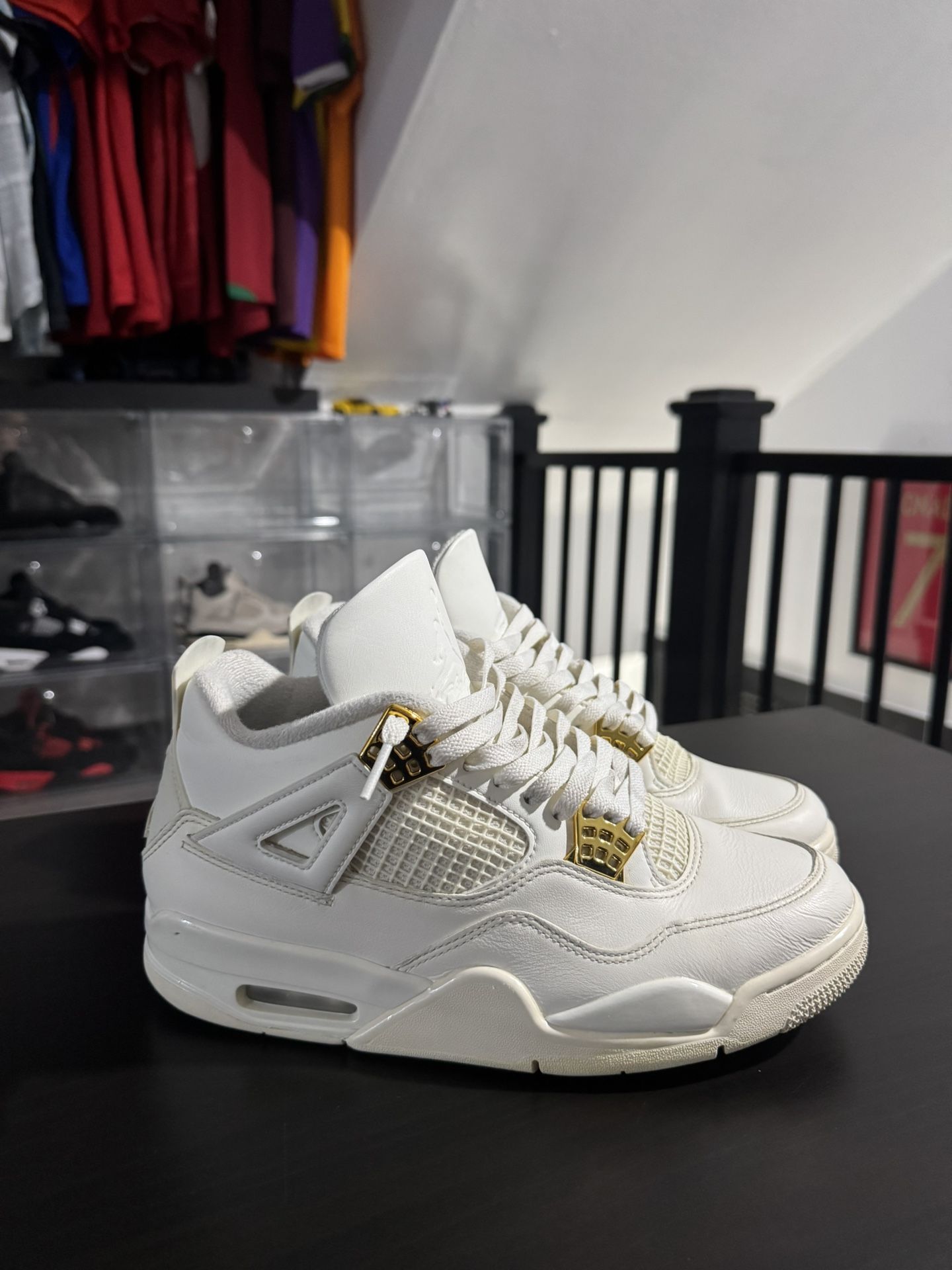 Air Jordan 4 Retro "Metallic Gold Women's Size 10 W / M 8.5