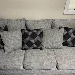 Grey couch For Sale 
