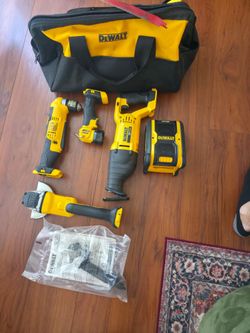 Brand new DEWALT 20V MAX tool bundle. Never used.Brand new DEWALT 20V MAX tool bundle. Never

used.

Includes:

-

Reciprocating saw

- Angle grinder

