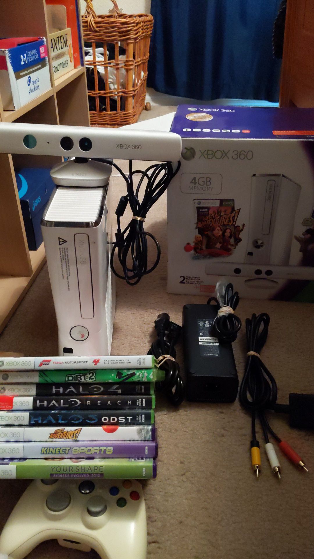 Xbox 360 SLIM/games 500 gb and come with original box I bought it in