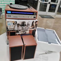 Crosley - 1975T Bluetooth Stereo Audio System / Salvage/ For Parts 